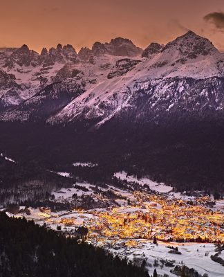 Weiße Abenteuer im Trentino Eisklettern, Freeriding und Skibergsteigen