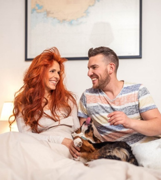 Gemeinsam schläft es sich besser – Zum Valentinstag zeigt beyosa, wie gemeinsame Nächte die Schlafqualität verbessern