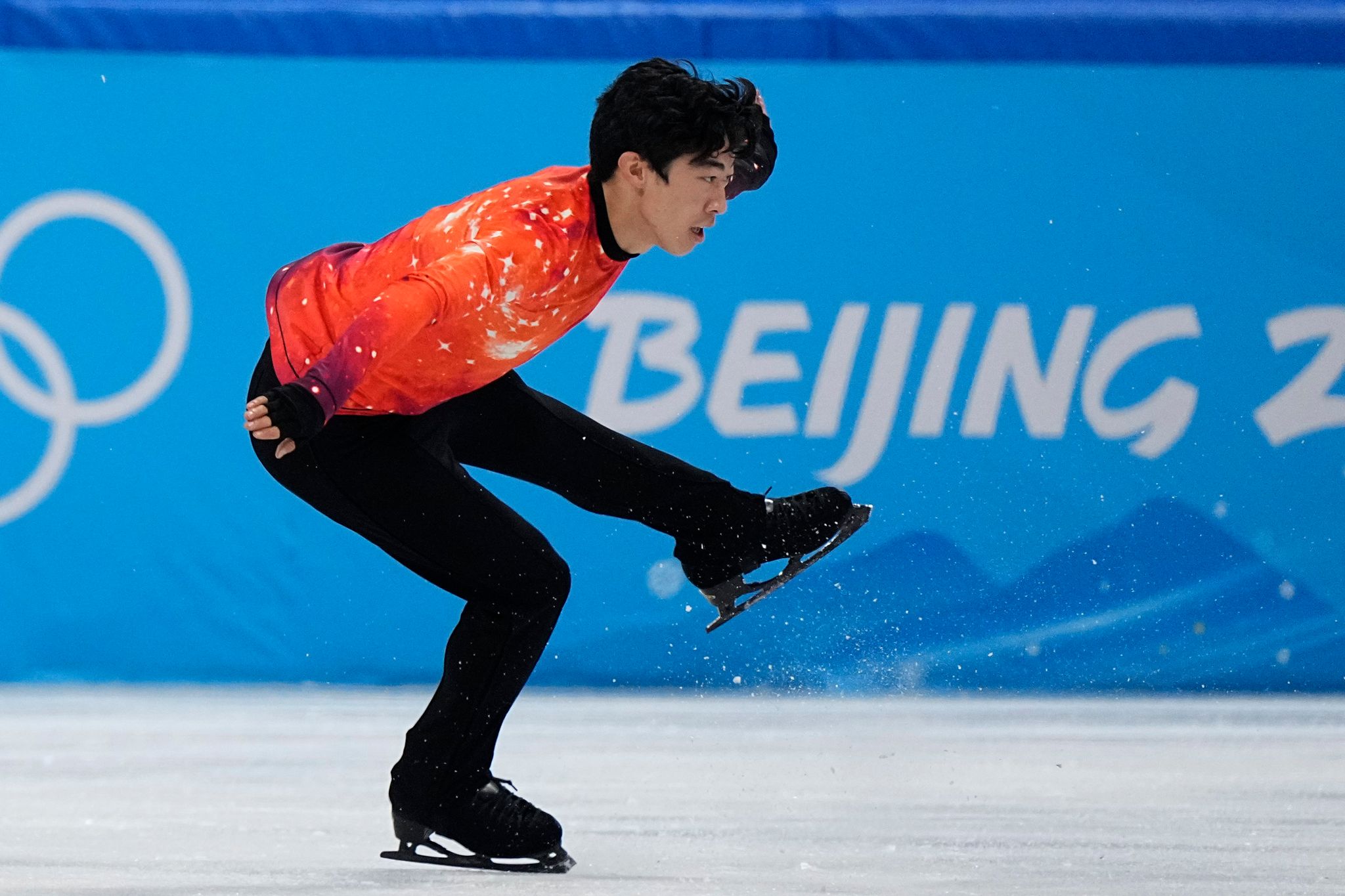 Elton John gratuliert Eiskunstläufer Nathan Chen