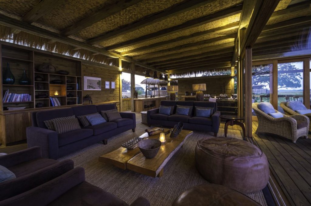 Wilderness Safaris und Panthera mit einzigartiger Reise durch Sambia - Gemeinsam für den Löwenschutz 4 SHUMBA LOUNGE c Wilderness Safaris Dana Allen Janes Magazin