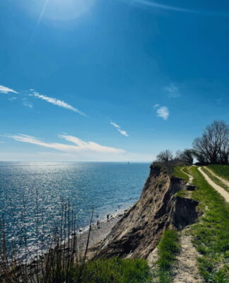 Foto des Tages: Jogging an der Steilküste Schönhagen, Ostsee, Brodersby