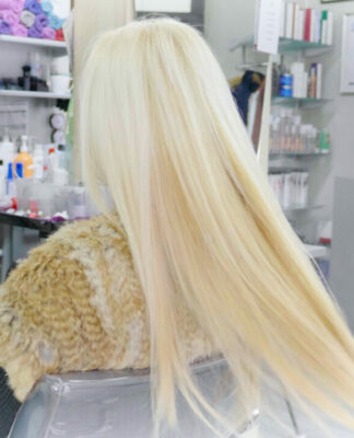 Sofort-Hilfe für blondes Haar mit Gelbstich. 4 Tipps von Star-Friseurin Dilek Ayhan