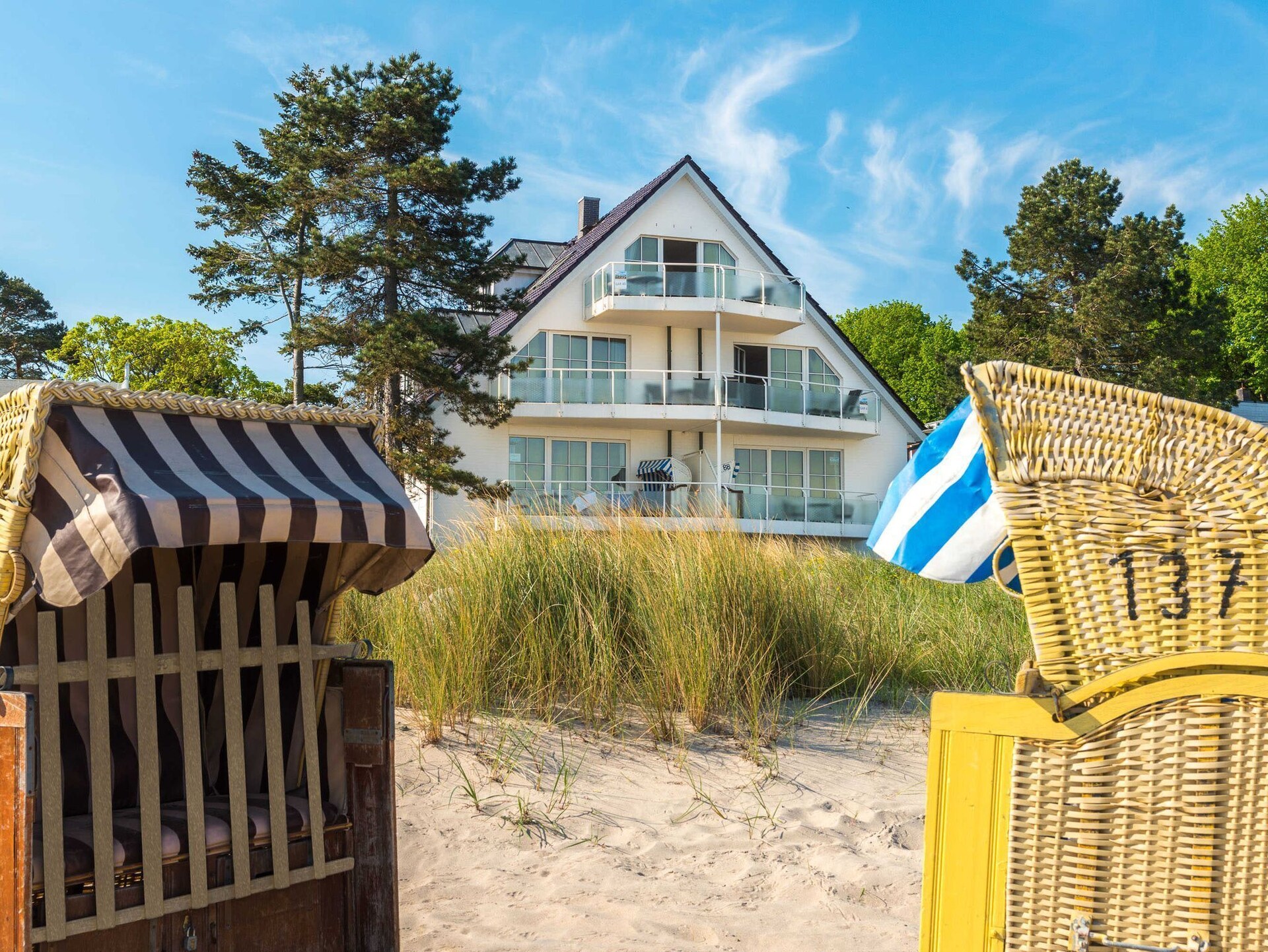 25 Jahre Ferienhausurlaub mit FeWo-direkt 25 Jahre Ferienhausurlaub mit FeWo-direkt