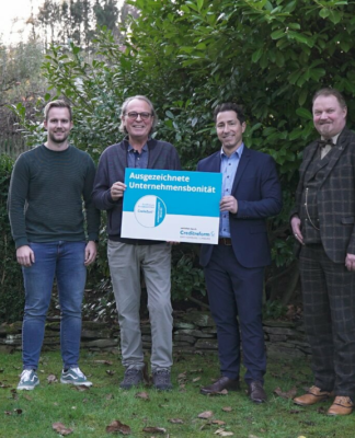 Photovoltaik-Spezialist enen endless energy erhält zum zweiten Mal in Folge das CrefoZert-Bonitätszertifikat