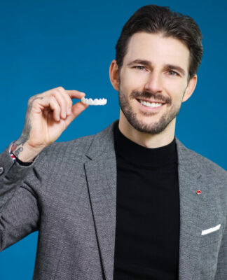 <strong><mark>Mangelndes Selbstbewusstsein aufgrund schlechter Zähne</mark></strong>