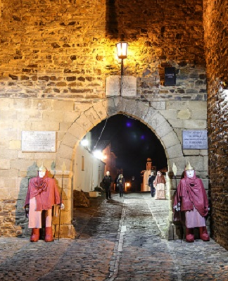 Weihnachtszauber im Alentejo mit lebendigen Krippen und Freudenfeuern