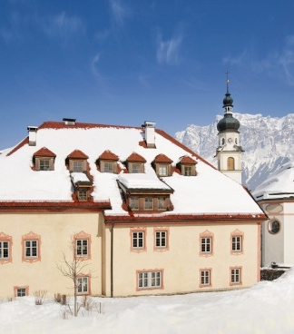 Das historische Postschlössl in Lermoos öffnet wieder zum 16. Dezember