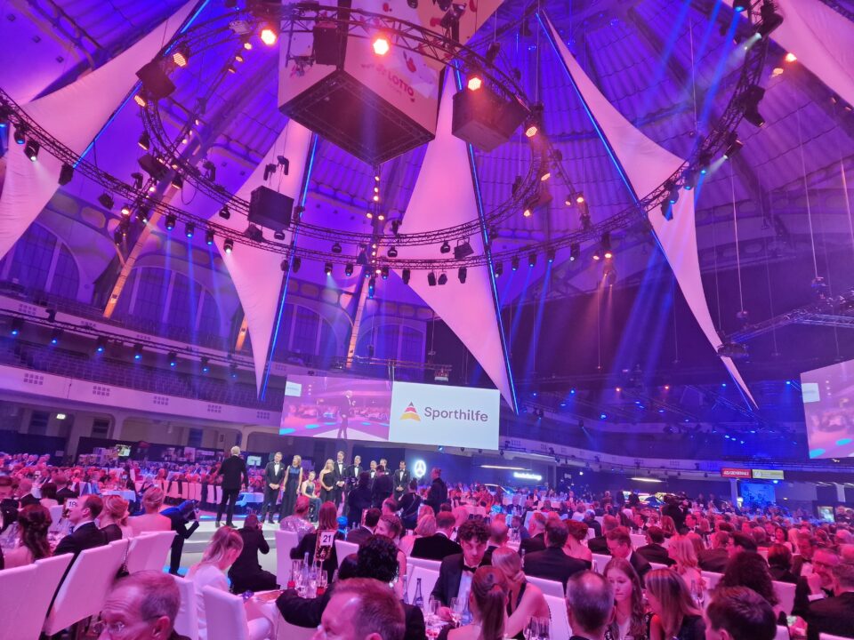 Riesenerfolg für den Ball des Sports 2023 in Frankfurt am Main 14 20230121 194100 Janes Magazin