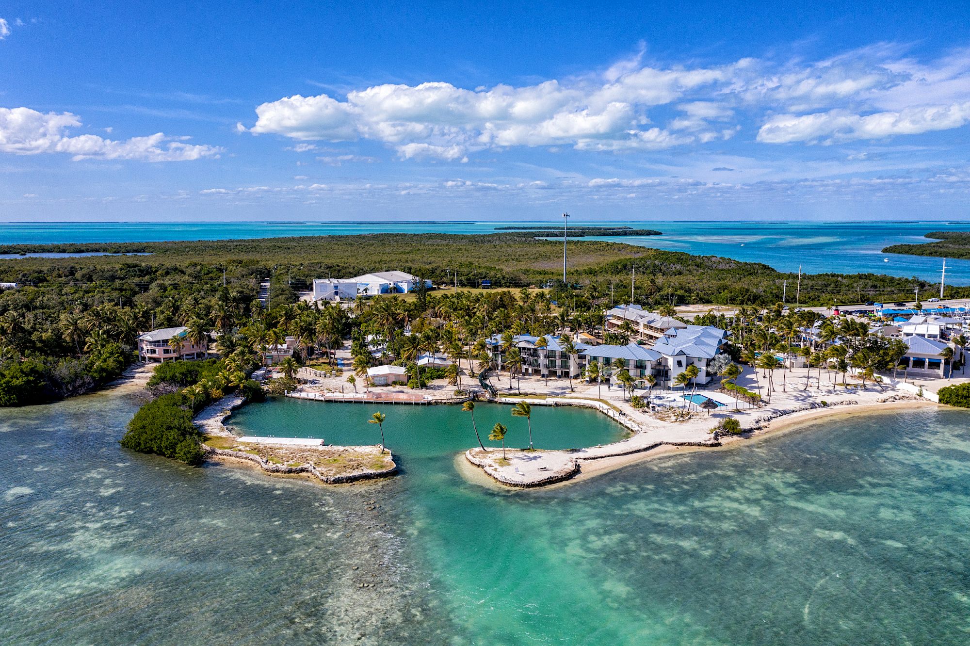 Neu auf den Florida Keys: Haie füttern, Korallen schützen und übernachten mit Meerblick Neu auf den Florida Keys: Haie füttern, Korallen schützen und übernachten mit Meerblick