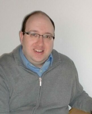 Parkinson-Diagnose fällt in jungen Jahren besonders schwer / Interdisziplinärer Ansatz zur Behandlung nötig