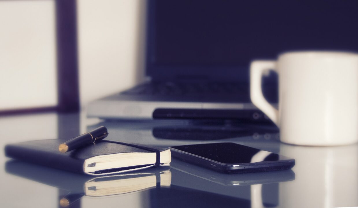 88% von Softwareentwickler wollen im Home-Office bleiben Homeoffice Bild von Edar auf Pixabay