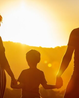 <strong>Ein Neustart für Pflegekinder – Tipps und Tricks für das Beziehung zwischen Pflegekinder und Pflegeeltern</strong>