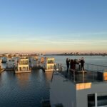 Einzigartiger Musikvideodreh auf schwimmendem Set