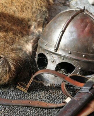 Mittelalterliche Kleidung für besondere Anlässe: Hochzeiten, Festivals und Turniere