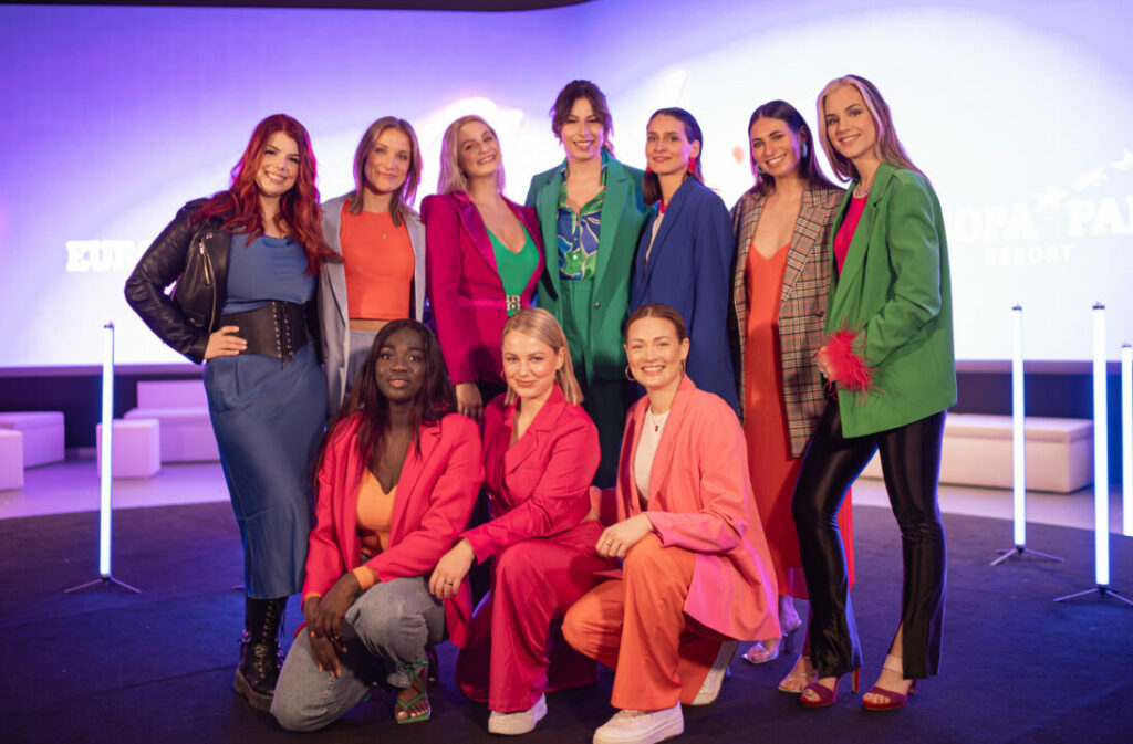 Top10-Finalistinnen oben v. links: Sandra Friedrichs, Vanessa Didam, Catharina Convents, Saskia von Bargen, Chantal Epli, Lena Petrides, Kira Geiss unten v. links: Audrey Boateng, Eva Płaczek, Romy Kölzer Credit: Miss Germany Studios / Thomas Schlüter