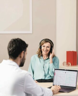 Welttag des Hörens 2023: Amplifon unterstützt das Engagement der WHO