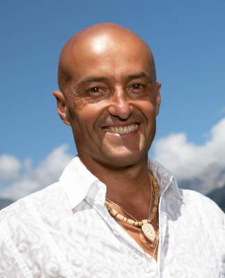 Michael König Breuss: Wenn nichts mehr hilft, hilft Lichtsprache