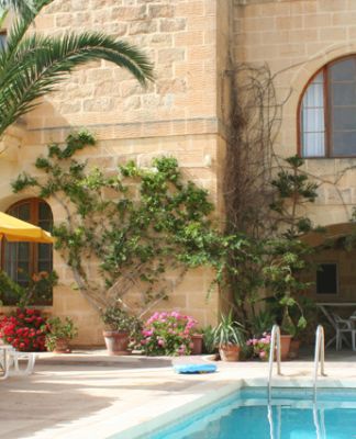 Nachhaltige Unterkünfte erkennen – Aktuelle Verbraucherfrage der ERGO Reiseversicherung