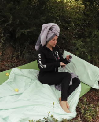 Waldbaden liegt im Trend- Besser schlafen durch Natur, Farben und Bewegung