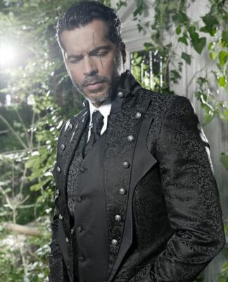 Johnny Depp im deutschen Designer-Gehrock