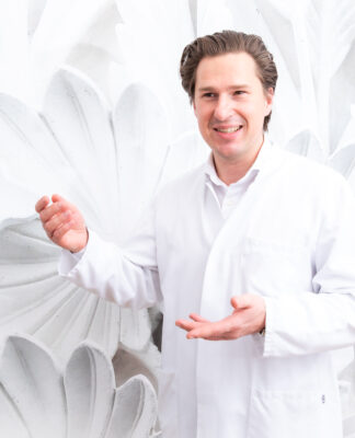 Endlich schmerzfrei: Orthopädische Fußbeschwerden mit Botulinumtoxin behandeln lassen – Dr. Christian Wolf hilft!