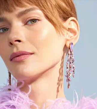 Entdecke einzigartige Geschichten hinter handgefertigten Schmuck – für mehr Nachhaltigkeit in der Schmuckindustrie