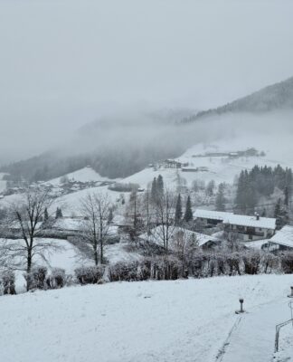 Oberau – Berchtesgaden im Winterwunderland: Neuschnee verspricht rasante Abfahrten!