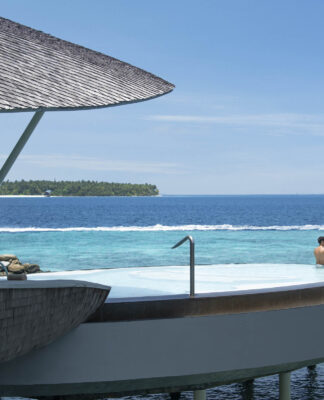 Valentinstag im The St. Regis Maldives Vommuli Resort: Die perfekte luxuriöse Auszeit