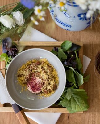 Mordsspaß und Gaumenfreuden: Dinnerkrimi kommt nach Kronberg!