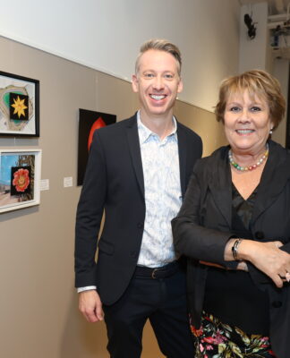 Vernissage: Flowers of the World in Hamburger Galerie – Fotokunst bei Livia Lisboa