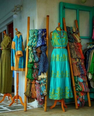 Secondhand-Shop. Virtuelles Kleiderkarussell: Welche Portale versprechen gewinnbringende Secondhand-Verkäufe?