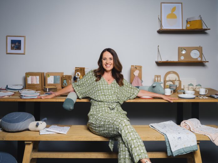 Die Lässig GmbH wurde als „Green Innovator des Jahres 2024“ für ihre nachhaltige Kindermode ausgezeichnet und steht noch bis zum 15. November zur öffentlichen Publikumswahl. Der größte Publikumspreis der deutschsprachigen Wirtschaft ehrt jedes Jahr Unternehmen, die in ihrem Bereich wegweisend sind – so auch Lässig, das mit innovativen, umweltfreundlichen Modekonzepten Familien inspiriert und sich für eine nachhaltige Zukunft engagiert. © Wolfgang Stahr