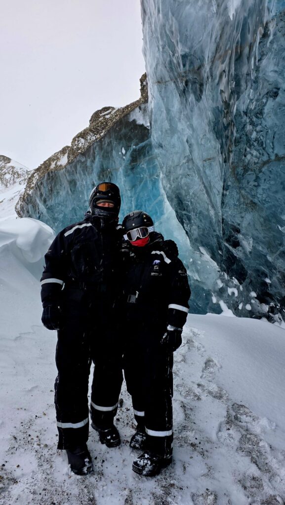 Spitzbergen im Februar: Eine Reise in die Arktische Winterwelt 7 Ursula Sarhage mit Ehemann in Spitzbergen im Februar: Eine Reise in die Arktische Winterwelt Copyright: Ursula Sarhage