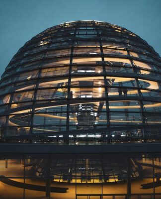 Peter Siemsen (FDP) kritisiert Schuldenpaket scharf: „Merz hat die Büchse der Pandora geöffnet“