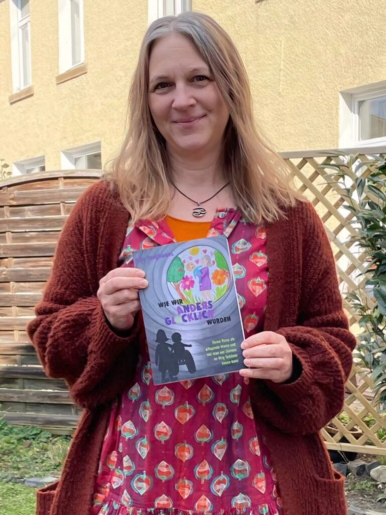 "Wie wir anders glücklich wurden" – Ein inspirierender Erfahrungsbericht von Nele Junghanns 1 eada2a25 eef1 4eb5 a0e8 5f0298c3ecf8 Janes Magazin