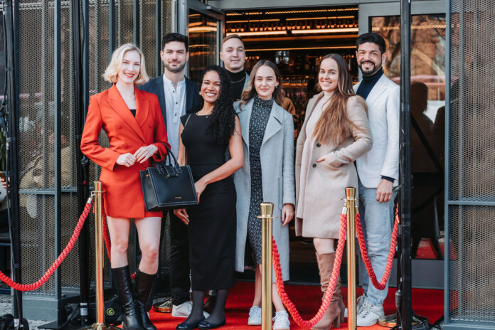 Employer Branding stärken: Warum der Blick hinter die Kulissen überzeugt