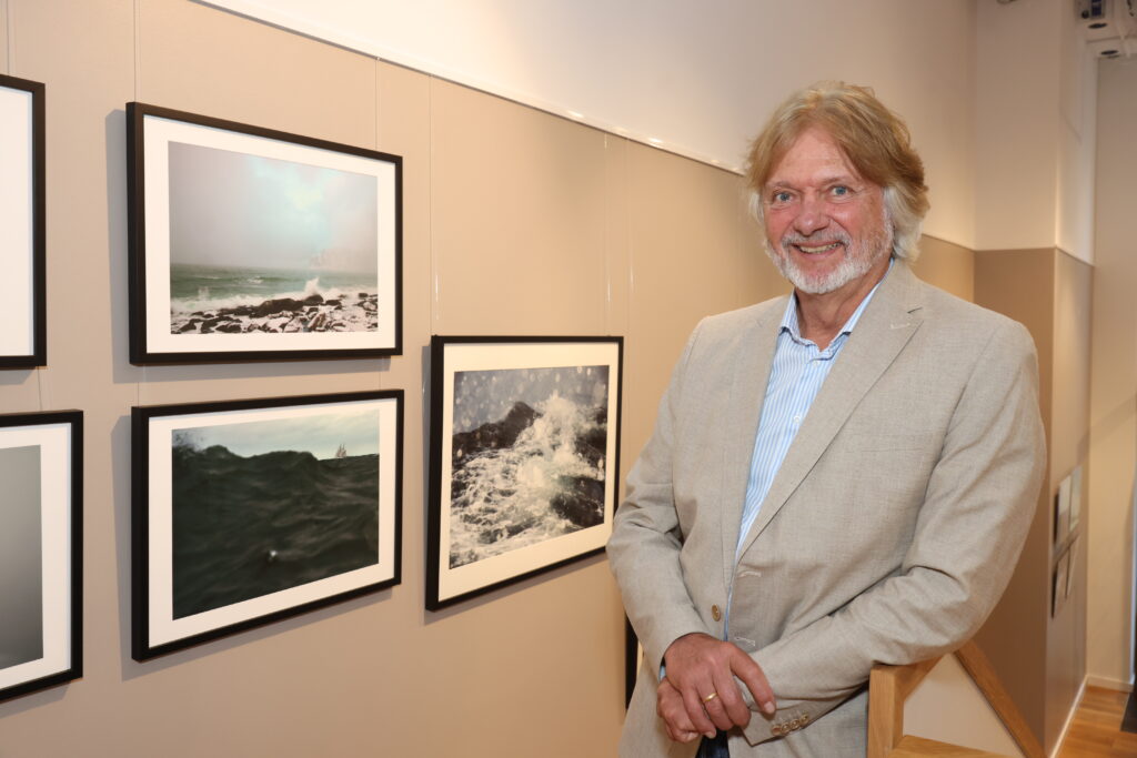 „Dem Meere zu Ehren“: Eine Nacht der Kunst, der Gefühle – und der Hoffnung 3 Ehrengast_Arved_Fuchs