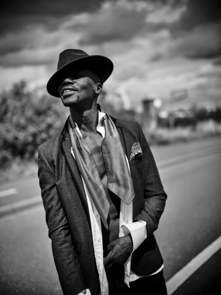 SKY of GLAM 2025: Frankfurt glänzt mit Vicente Berlin in der Hauptrolle 1 Vicente Berlin Frankfurt, SKY of GLAM 2025, Vicente Berlin Modedesigner, Frankfurt Fashion Event 2025, Galeria Kaufhof Frankfurt Copyright: Ediz Beyazgül