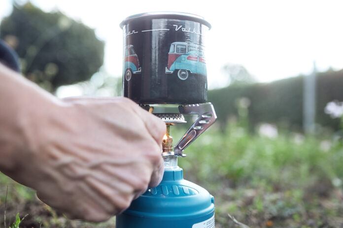 Gaskartuschen liefern die Energie für viele beliebte Freizeitaktivitäten im Sommer. Bildrechte: Deutscher Verband Flüssiggas