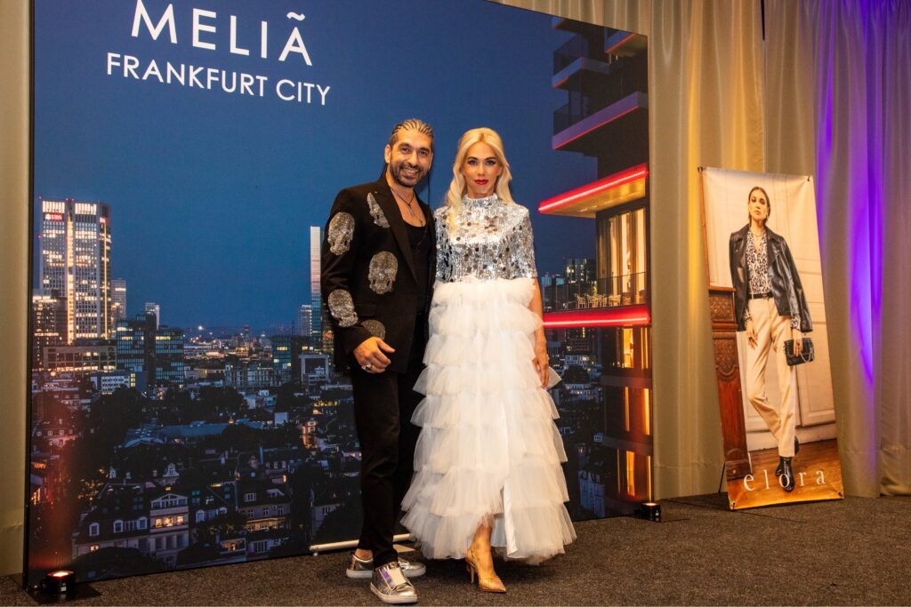 Star-Friseur Orhan Varli kreierte die Haarfrisur der Moderatorin Jane Uhlig Copyright: Marika Sturm