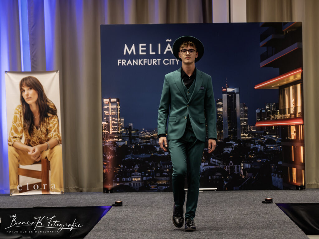 Wie muss ein Model sein? ELORA Fashion Show im MELIÁ Frankfurt City 34 Jacques Sarya Herrenmode, Fashion Show Melia Frankfurt City Copyright: Dirk Gier