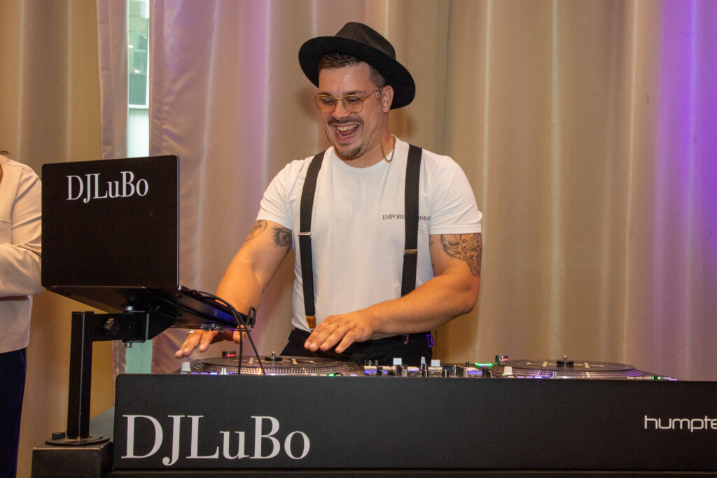 Melia Frankfurt City / Elora Fashion Show: DJ Lubo sorgte für Stimmung Copyright: Marika Sturm 