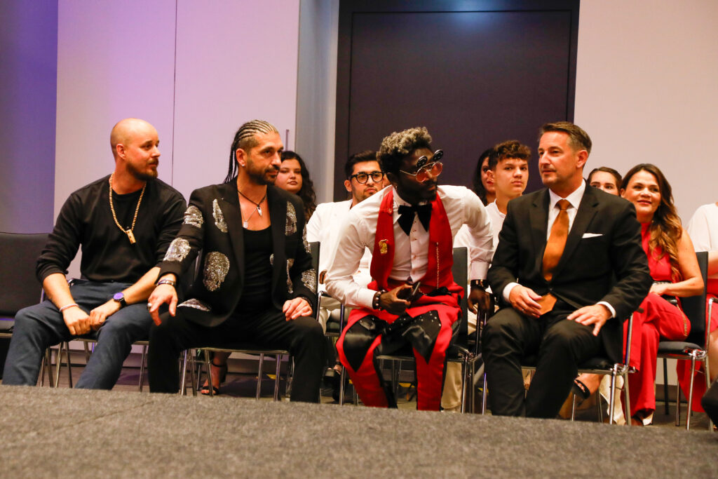 TV-Star Marvin Muth, Star-Friseur Orhan Barley, Fashion Award-Gewinner Didi Veron und General Manager Bastian Becker – vereint bei der Elora Fashion Show im MELIÁ Frankfurt City