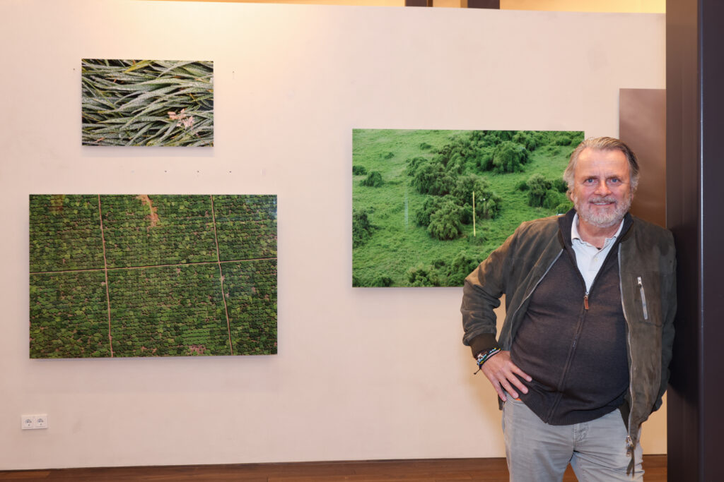 Visuelle Poesie: Michael Poliza begeistert mit „BEYOND THE LENS“ in der Livia Lisboa Galerie 1 Michael_Poliza