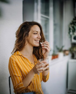 Mehr als ein Bauchgefühl: Aktuelle Studie zeigt, wie stark Darmbeschwerden unseren Alltag beeinflussen