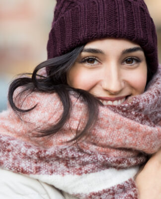 Die Pastille mit Vitamin C* und Biotin** unterstützt Abwehr und Schleimhäute