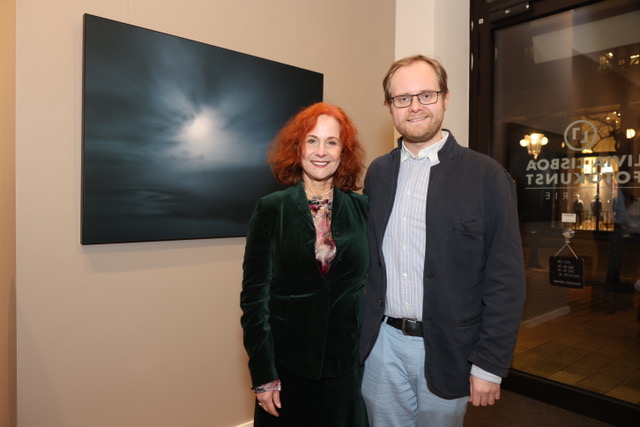 Marius Tegethoff in der Livia Lisboa Fotokunst Galerie 4 Christiane_Leuchtmann_mit_Sohn_Valentin
