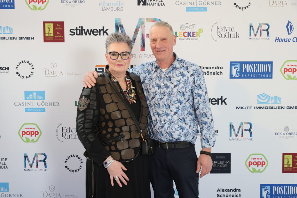 „Pangäa“ – Kunst als verbindendes Element 8 Manuela und Harald Rathje bei der Ausstellungseröffnung „Pangäa“ im stilwerk Hamburg – gemeinsam im Mittelpunkt eines besonderen Kunstabends.