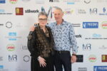 Manuela und Harald Rathje bei der Ausstellungseröffnung „Pangäa“ im stilwerk Hamburg – gemeinsam im Mittelpunkt eines besonderen Kunstabends.
