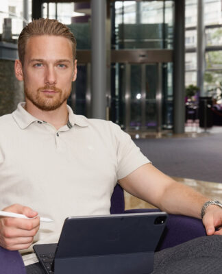 Wenn Führung im Nervensystem beginnt – Interview mit Dennis Huskic